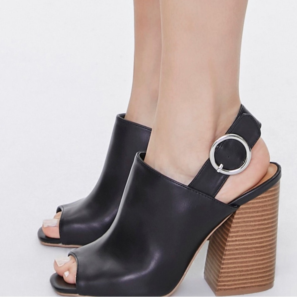 Black Open-Toe Block Heel Slingback Sandals